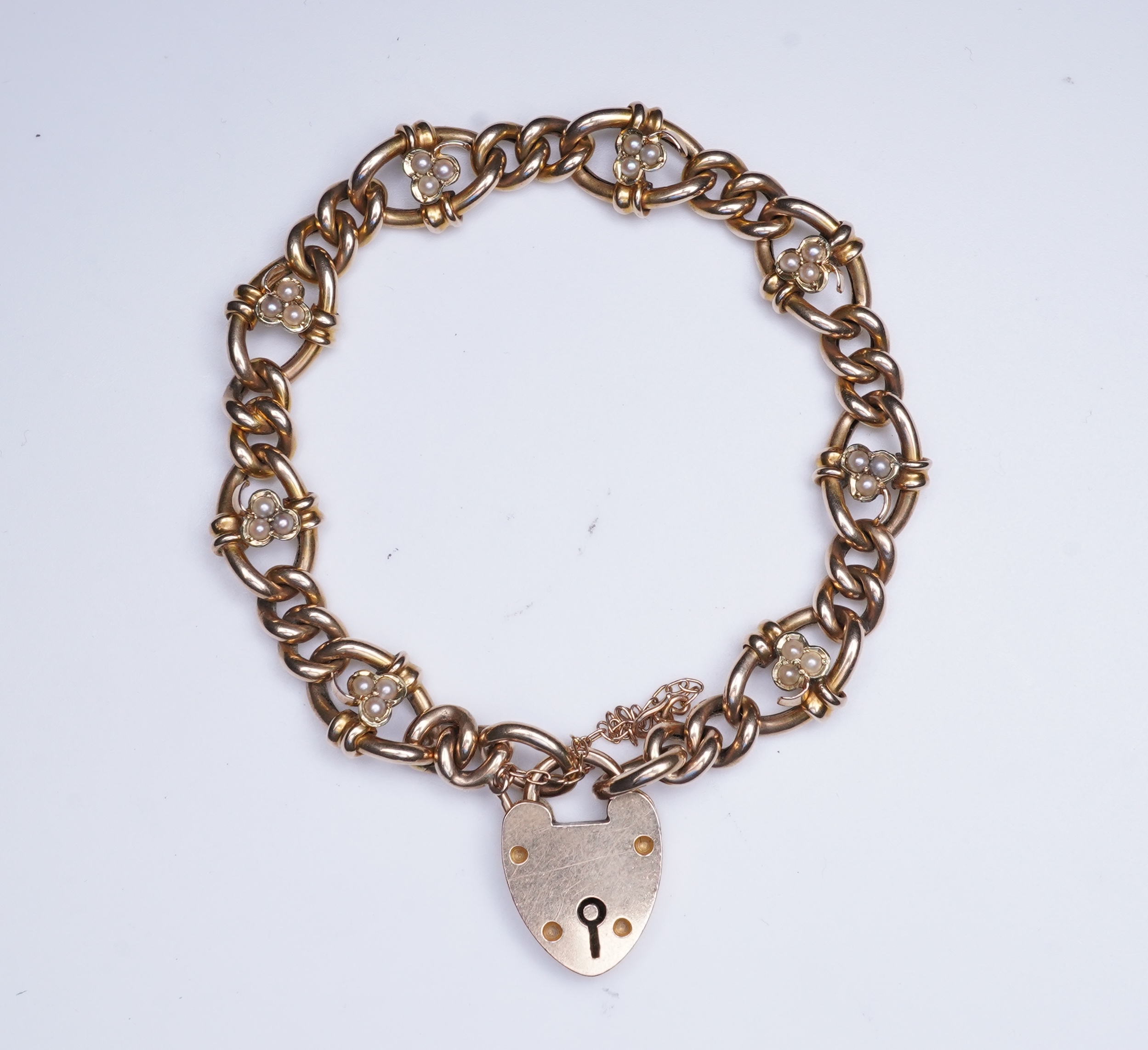 An Edwardian seed pearl bracelet, early 20th century